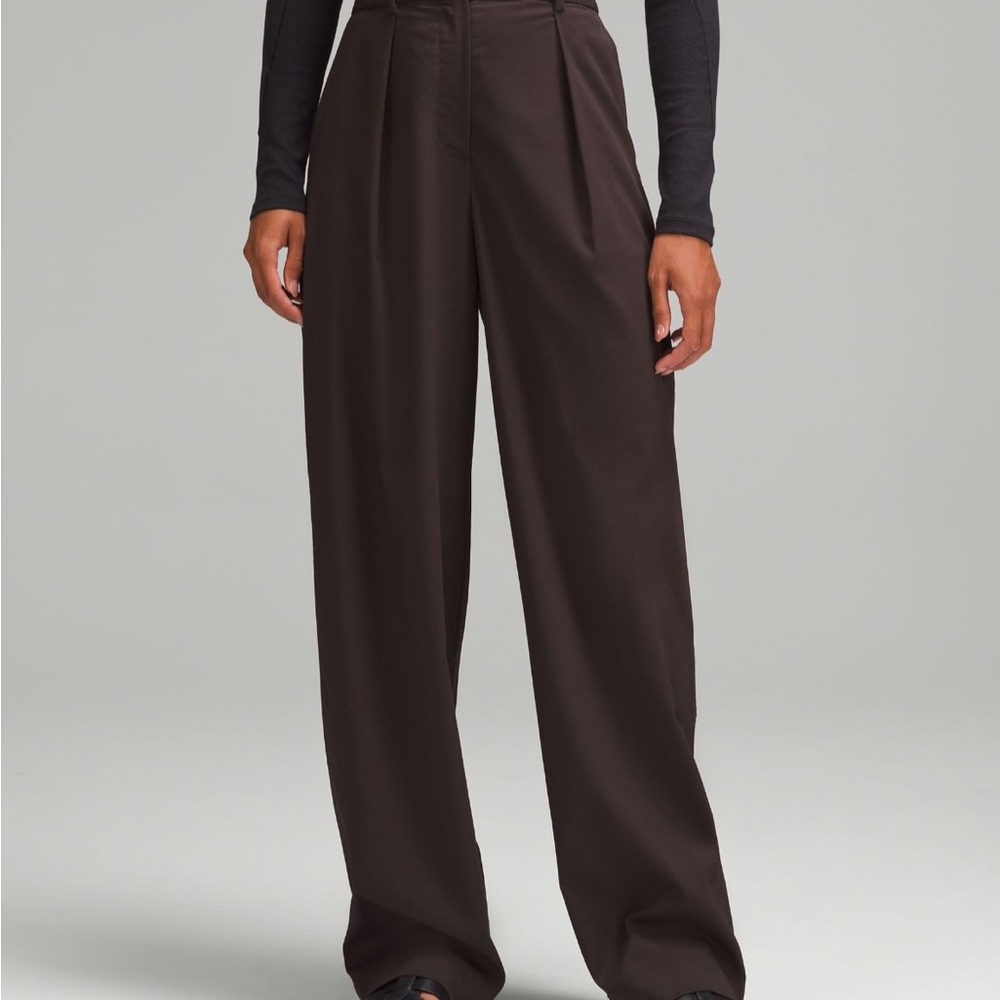 NWT Lululemon Brown High-Rise Trousers - Size 0